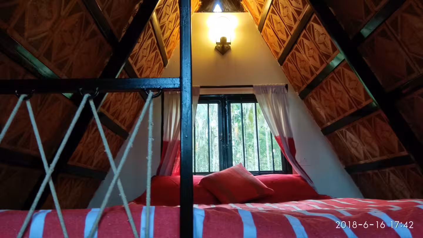 Cozy little attic at Riverloft, Kabani Riverside